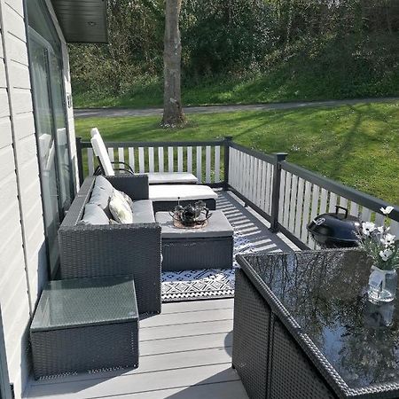 Luxury Lodge On Edge Of New Forest And 800M From Sea Entertainment And Leisure Passes Included Milford on Sea Eksteriør billede