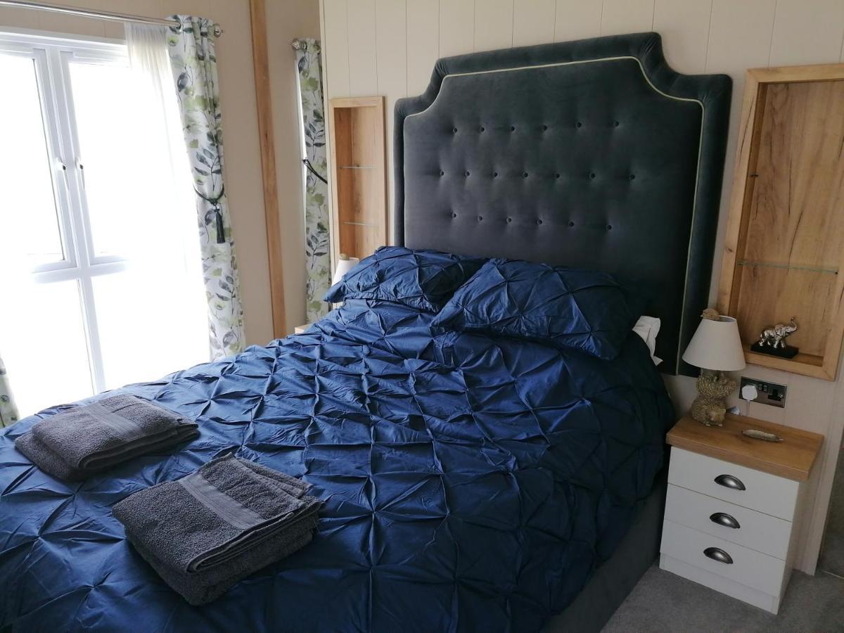Luxury Lodge On Edge Of New Forest And 800M From Sea Entertainment And Leisure Passes Included Milford on Sea Eksteriør billede