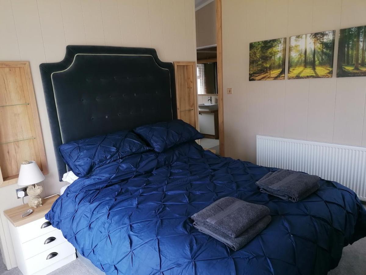 Luxury Lodge On Edge Of New Forest And 800M From Sea Entertainment And Leisure Passes Included Milford on Sea Eksteriør billede