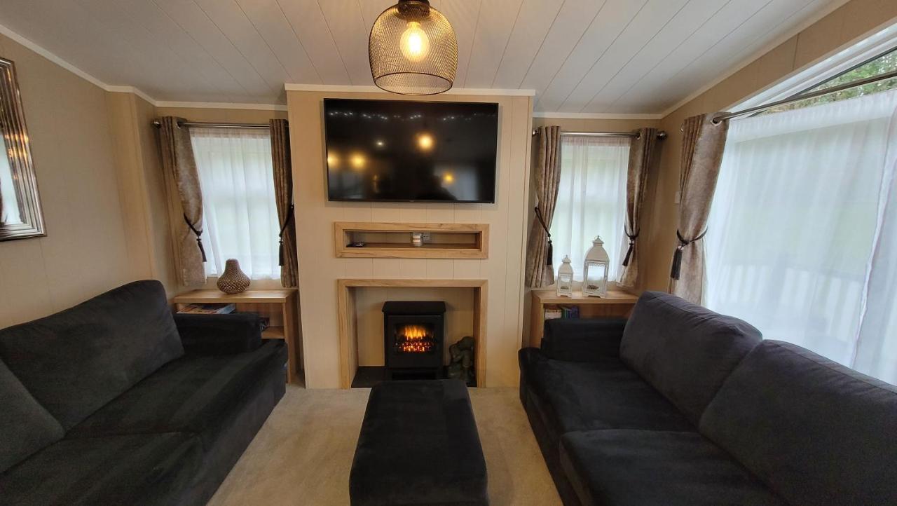Luxury Lodge On Edge Of New Forest And 800M From Sea Entertainment And Leisure Passes Included Milford on Sea Eksteriør billede