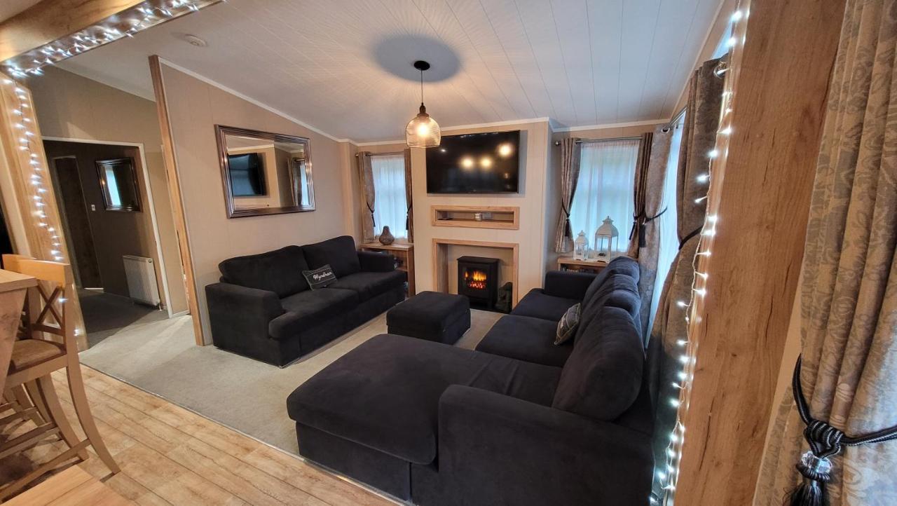 Luxury Lodge On Edge Of New Forest And 800M From Sea Entertainment And Leisure Passes Included Milford on Sea Eksteriør billede