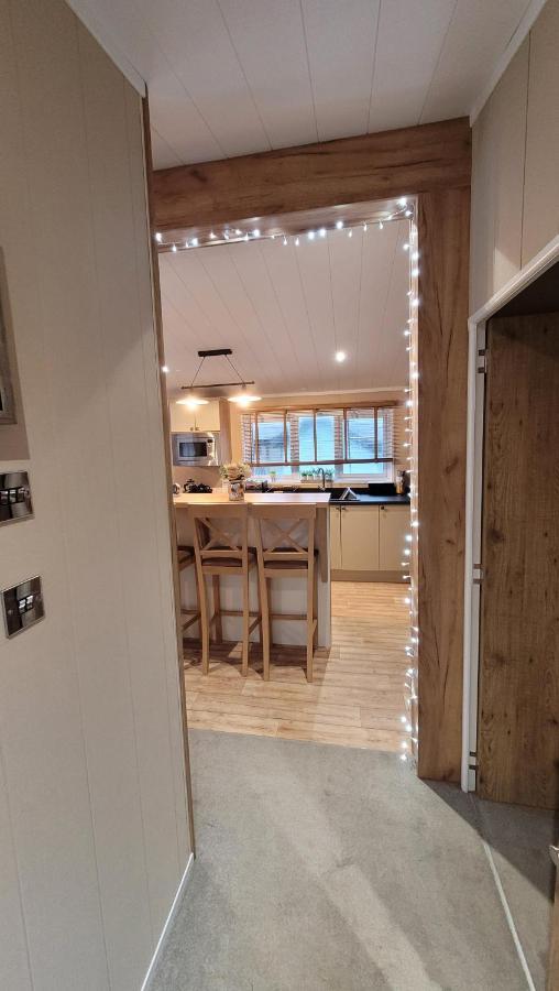 Luxury Lodge On Edge Of New Forest And 800M From Sea Entertainment And Leisure Passes Included Milford on Sea Eksteriør billede